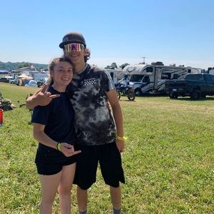 Meet your Posher, Cierra